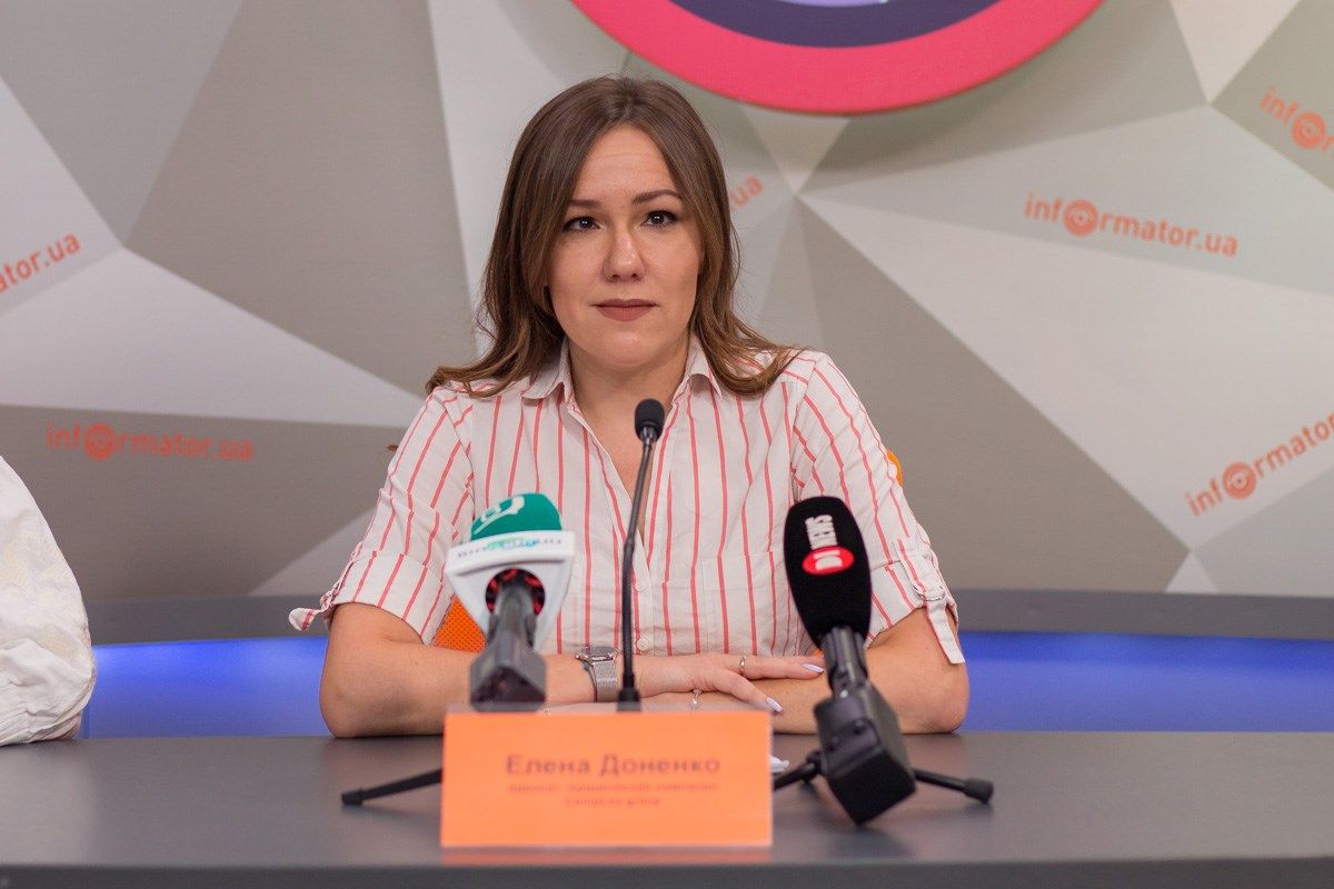 По словам Елены Доненко конституционный суд отменил сам возрастной ценз в 50 и 55 лет для выхода на пенсию по выслуге лет