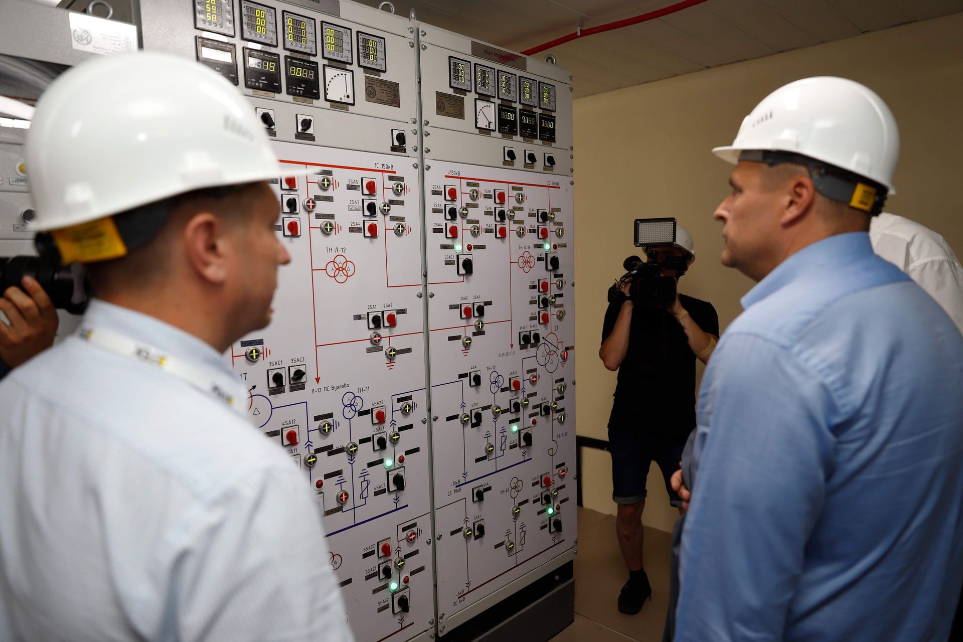Борис Філатов узяв участь у запуску підстанції «Наддніпрянська», яку називають одним із найсучасніших енергооб’єктів в Україні 3