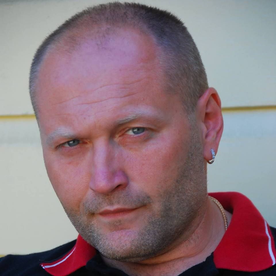 Нардепы, безработные, телеведущие, миллионеры: кто от Киева штурмует Раду 5