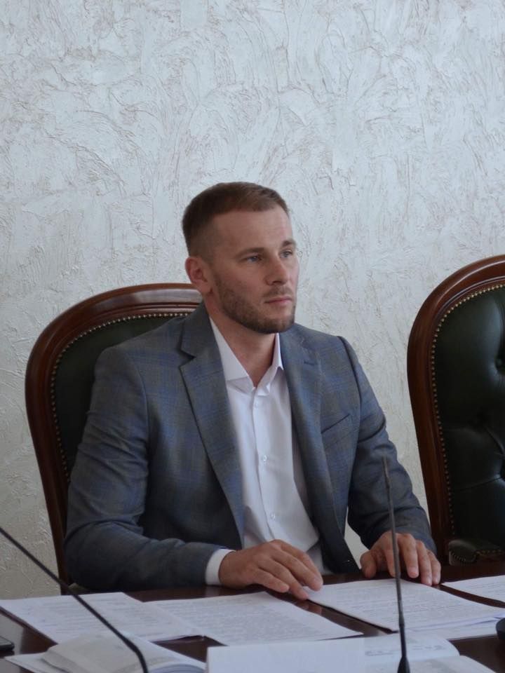 Анатолий Ивахно