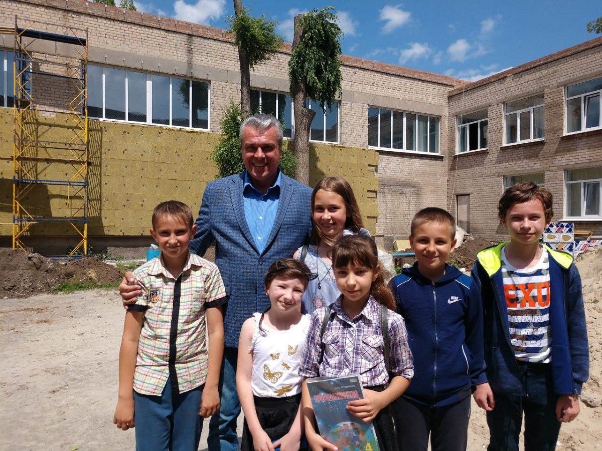 В Томаковке очень ждут новую школу