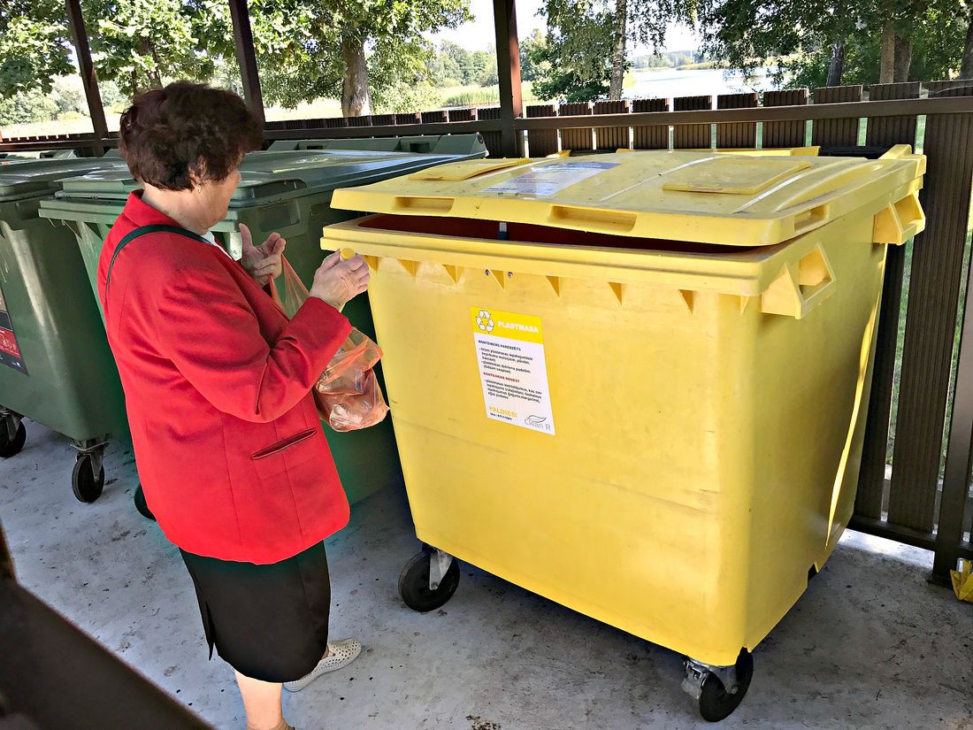 В Киеве власти покупают контейнеры для сортировки мусора: когда их поставят 1