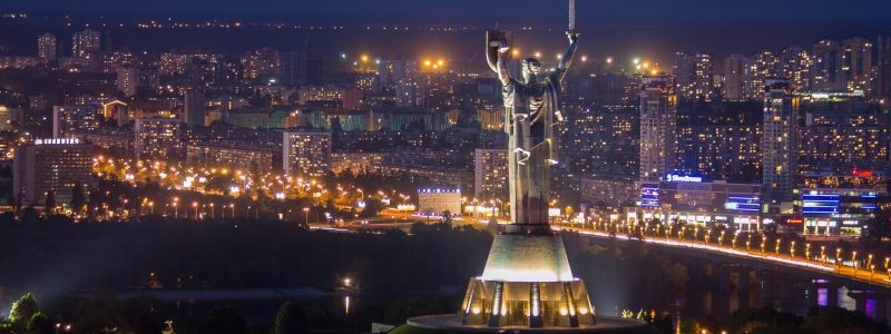 Какие улицы Киева станут ярче в ночное время за 60 миллионов гривен