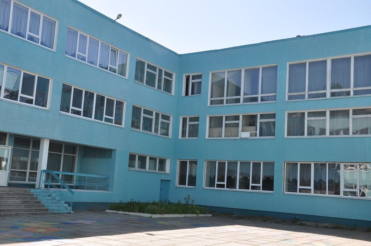 Как народный депутат Иван Куличенко помогает школам и садикам 1