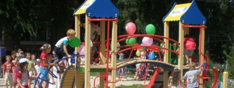 Где в Днепре поставят детские и спортплощадки за 7,5 миллиона