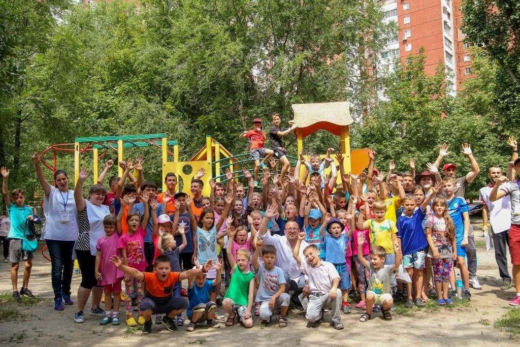 Жители Днепра рассказали, как объединились благодаря Программе Геннадия Гуфмана «Социальная реконструкция» 2