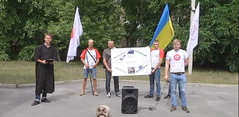 В Днепре требуют отстранить от службы руководителя налоговой милиции за похищение человека 8