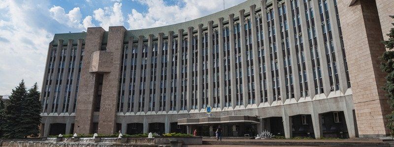 Кто больше всех платит налогов в Днепре и как горсовет борется за бюджетные миллионы