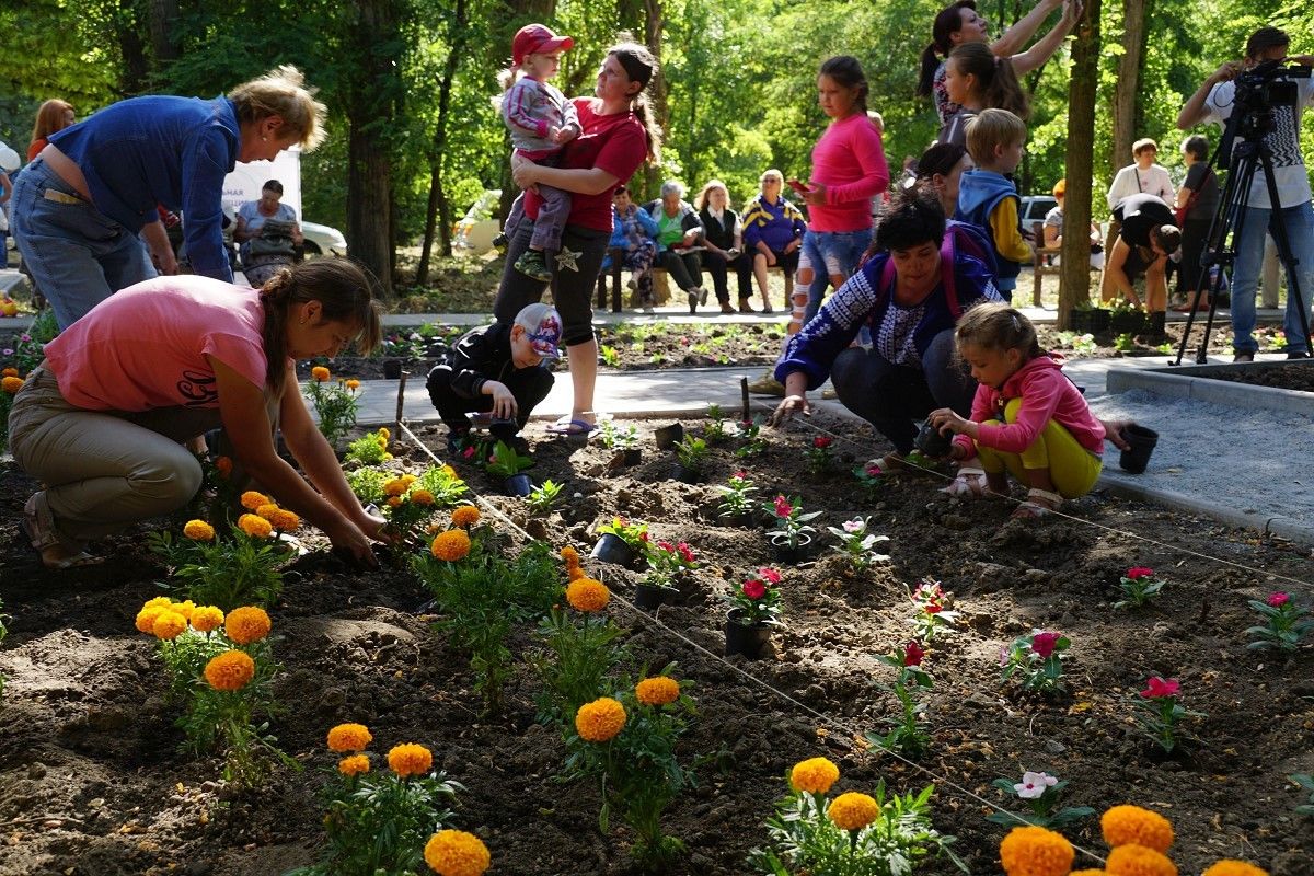 Проекты Геннадия Гуфмана помогли объединить людей вокруг создания комфортного пространства во дворах