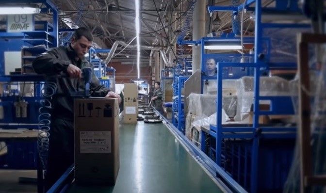 Деев Александр создал мощное производство давшее тысячи рабочих мест. Теперь свой управленческий опыт он собирается реализовать в рамках работы нардепа