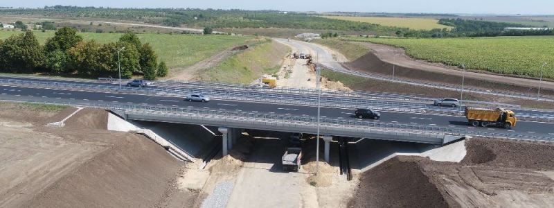 Почему серьезные компании не хотят работать с Укравтодором