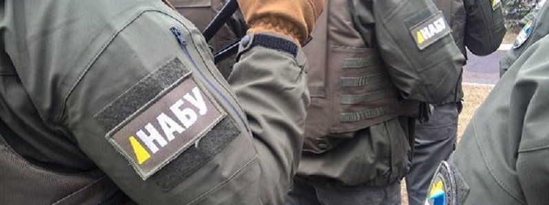 Зачем НАБУ и Генпрокуратура сняли кино о работе Окружного административного суда Киева и провели там обыски