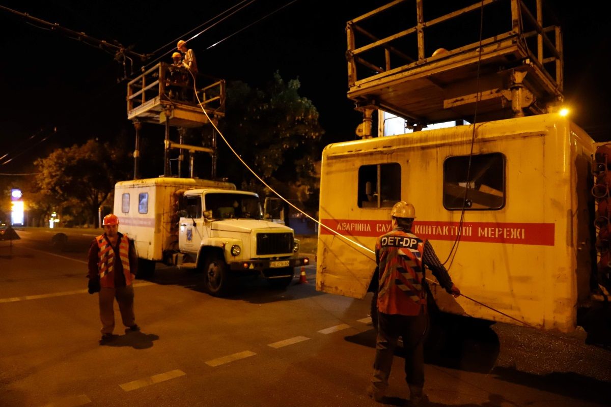 У Дніпрі замінили контактну мережу на трьох тролейбусних маршрутах 3