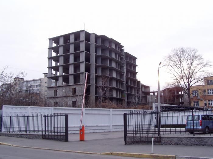 Недостроенное здание "Элиты-Центр" в Киеве - яркий пример застройщика-афериста