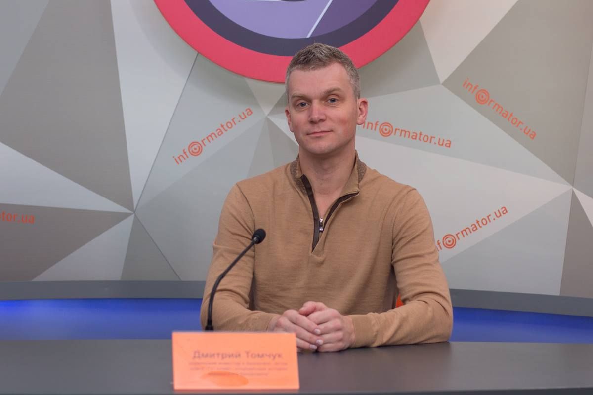 Дмитрий Томчук считает, что 450 депутатов можно успешно заменить на 450 серверов, которые будут принимать качественные решения в интересах Украины