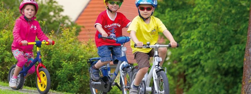 Велосипеды, квадрокоптеры и мебель: что купят в школы и садики Киева за 5 миллионов гривен