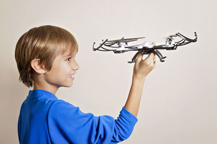 Велосипеды, квадрокоптеры и мебель: что купят в школы и садики Киева за 5 миллионов гривен 1