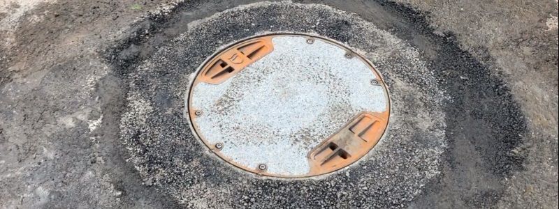 В Днепре горсовет установит бесшумные люки за 10,5 миллиона гривен