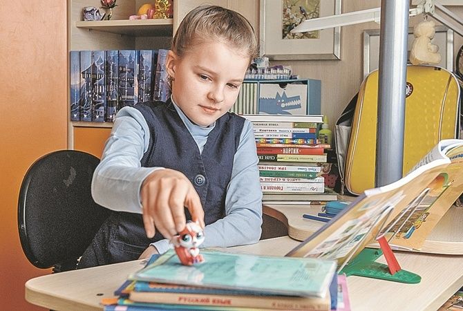 В Украине детям разрешили учиться на дому: как это работает 3