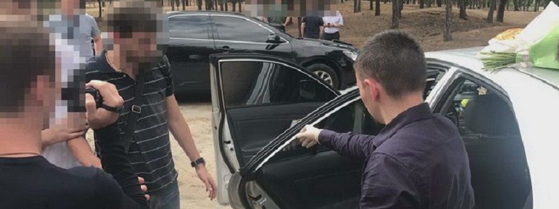 Какой приговор вынес суд в Днепре следователю полиции за взятку 10 тысяч долларов
