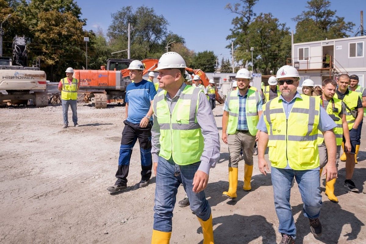 Мэр Днепра не раз инспектировал стройку