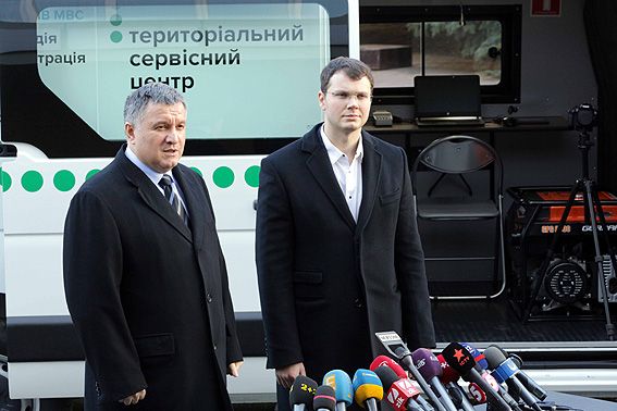 Реформа Укрзалізниці, аэропорты, «евробляхи» и Аваков: о чем рассказал министр Криклий 2