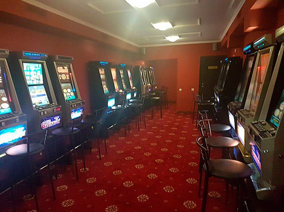 Предлагалось выносить игорные зоны в отдельно стоящие здание, но по факту легализуют, то что есть