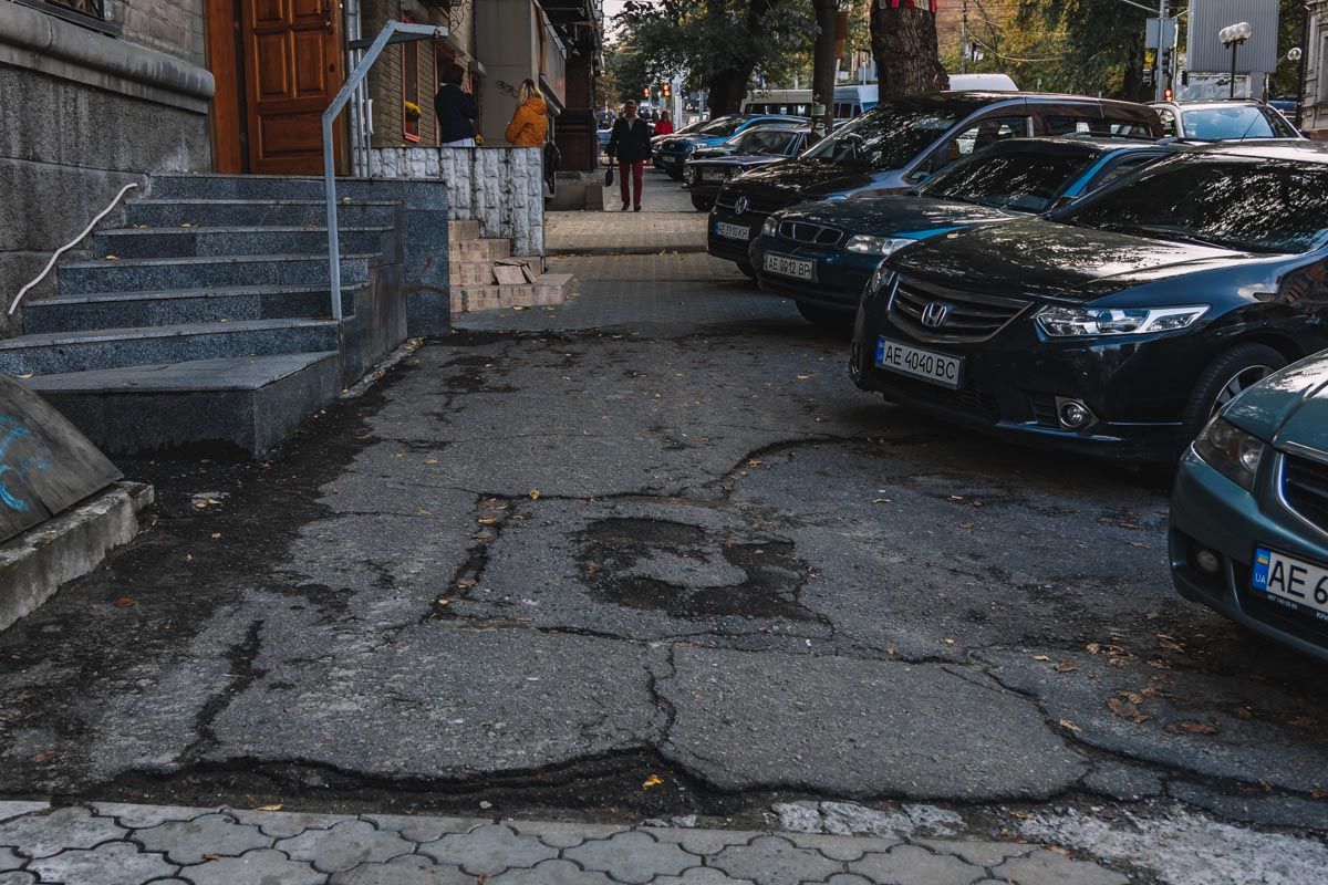 Сколько денег потратили на ремонт тротуаров в центре Днепра и где они есть 7