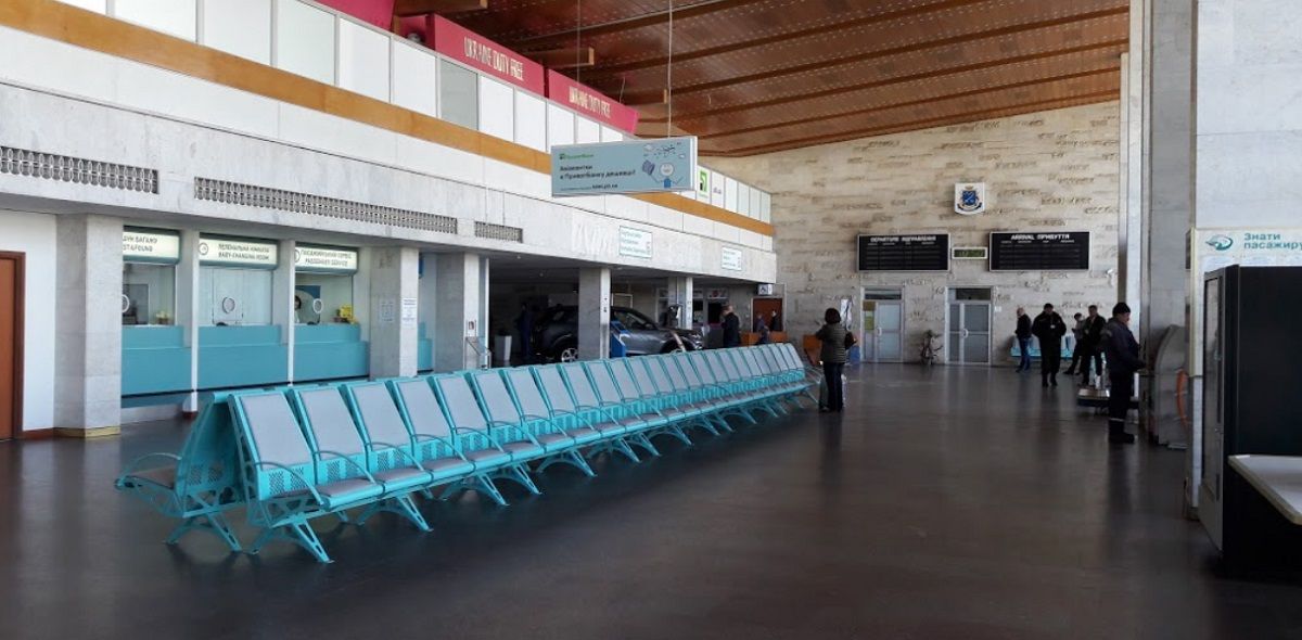 Интерьеры из прошлого в аэропорту Днепра