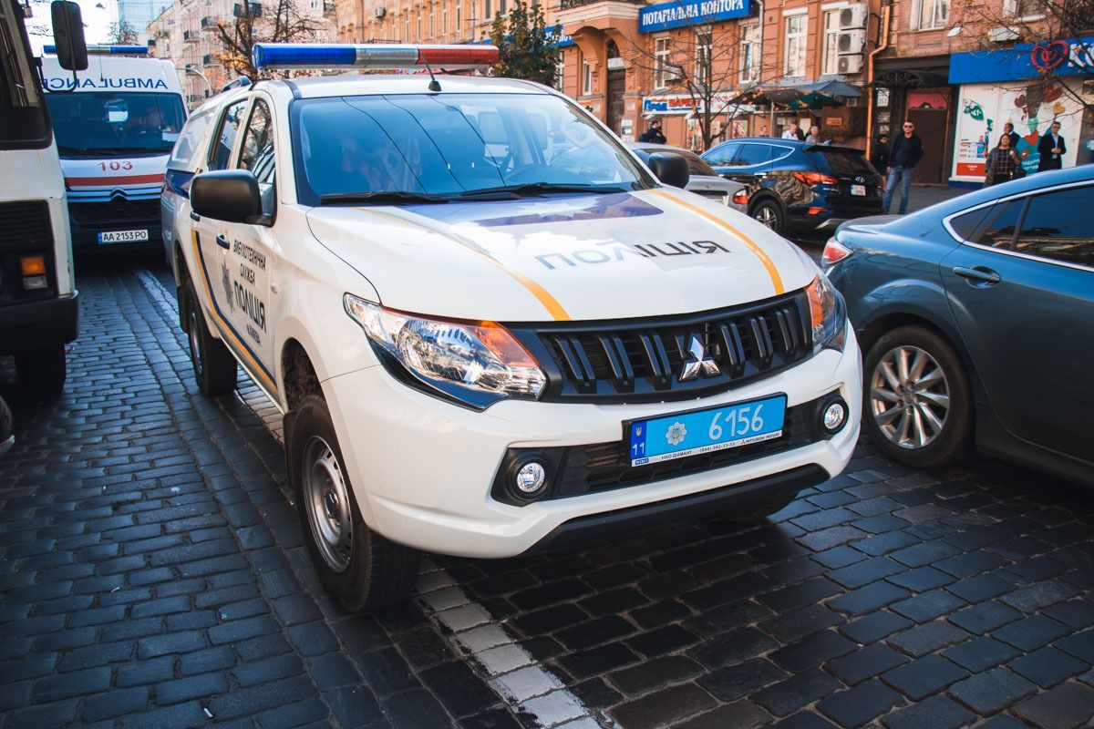 Хозсуд Киева остановил рассмотрение дела Коломойского против ПриватБанка 2