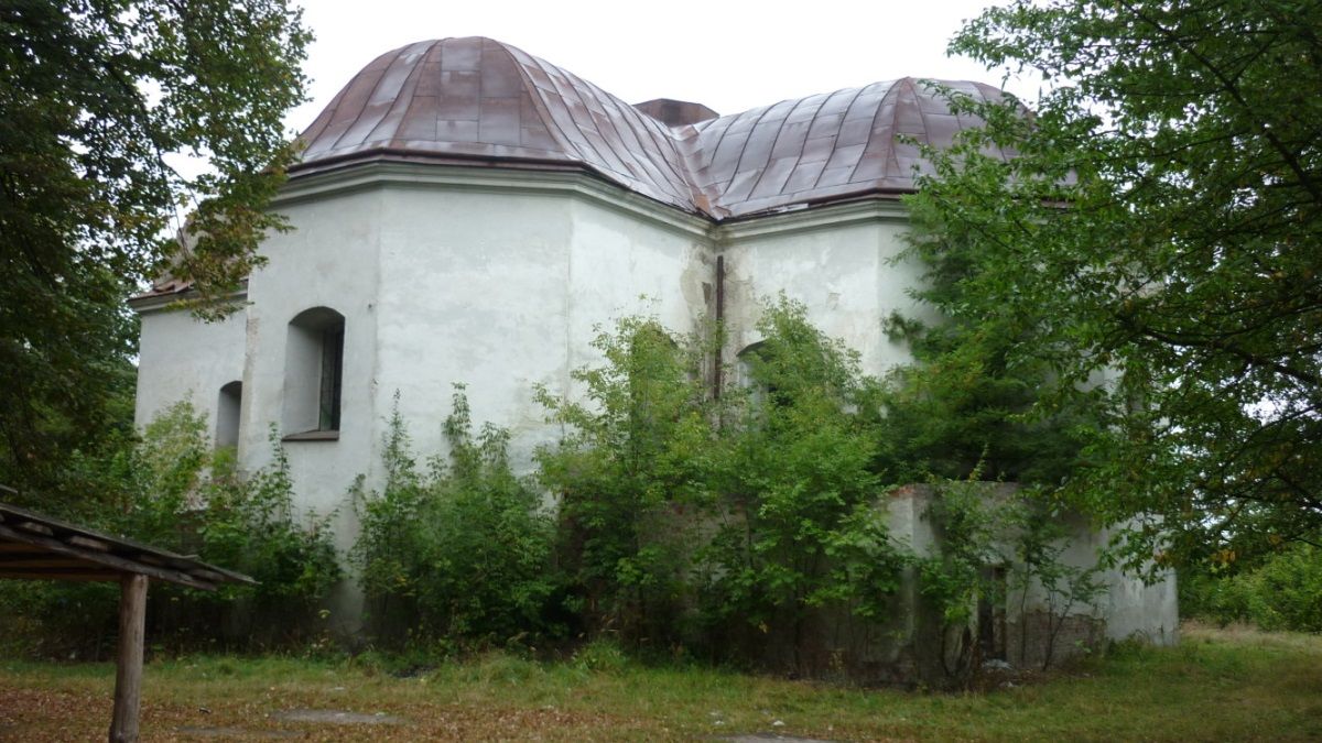 Как бизнесмен из Днепра купил церковь по цене айфона