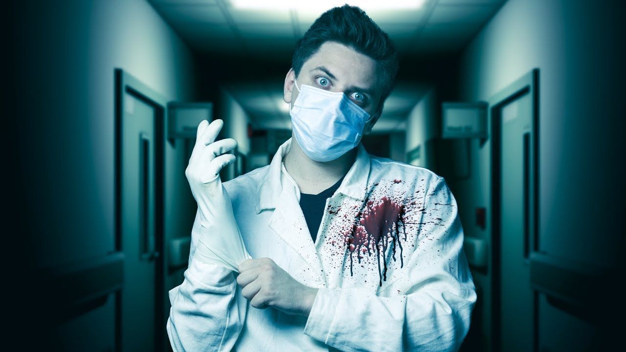 Примерно так некоторые антивакцинаторы, рисуют врачей активно выступающих за массовую вакцинацию