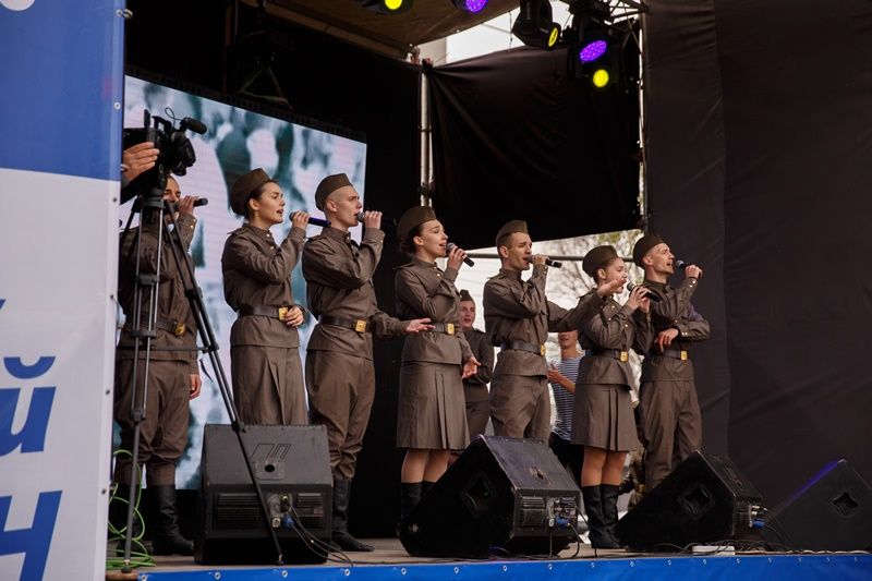 «Дякуємо за життя»: Как в Днепре отметили годовщину освобождения от фашистов 5