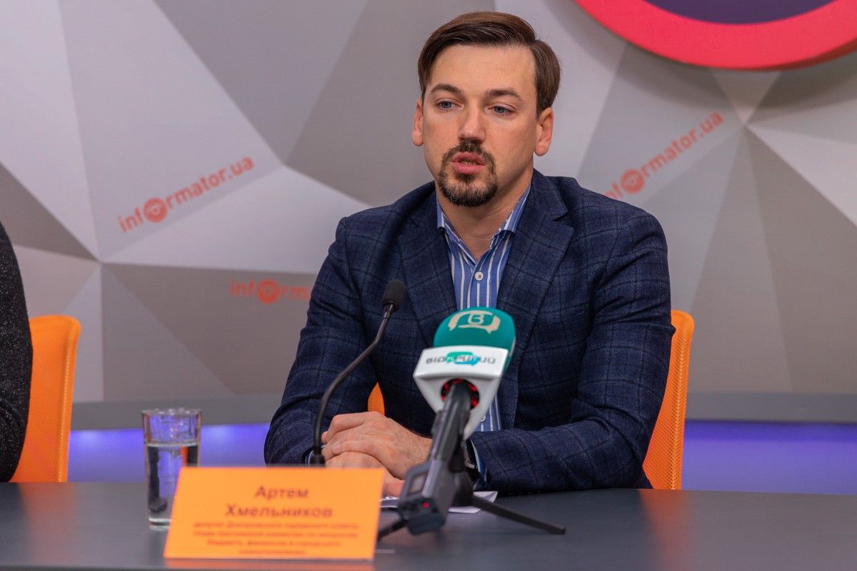 По словам Артема Хмельникова бюджет Днепра на 2020 год будет составлять порядка 12,4 миллиардов гривен