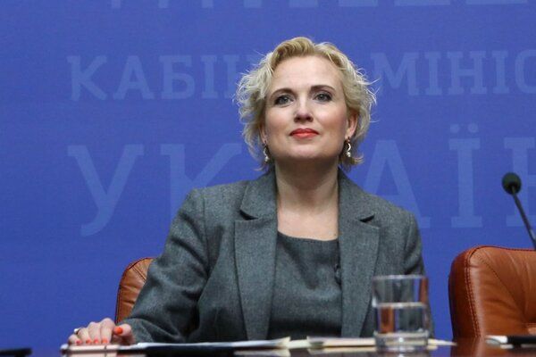 В Офисе Президента Зеленского задержали чиновницу за взятку 3