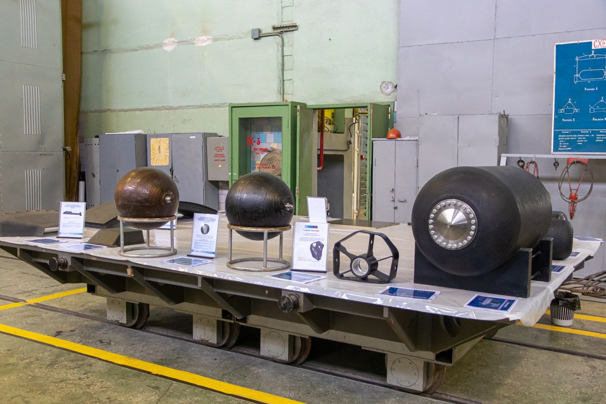 Что рассказали в Днепре на КБ «Южное» главе Верховной Рады Дмитрию Разумкову 1