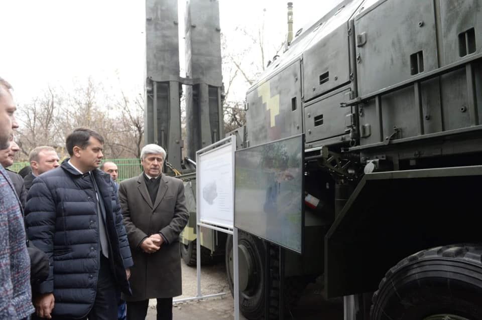 А еще спикеру показали разработку КБ "Южное" - ОТРК "Гром-2".