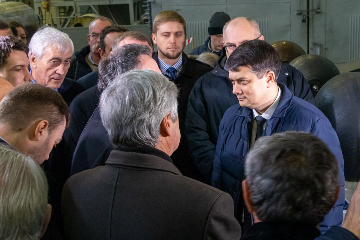 Что рассказали в Днепре на КБ «Южное» главе Верховной Рады Дмитрию Разумкову 6