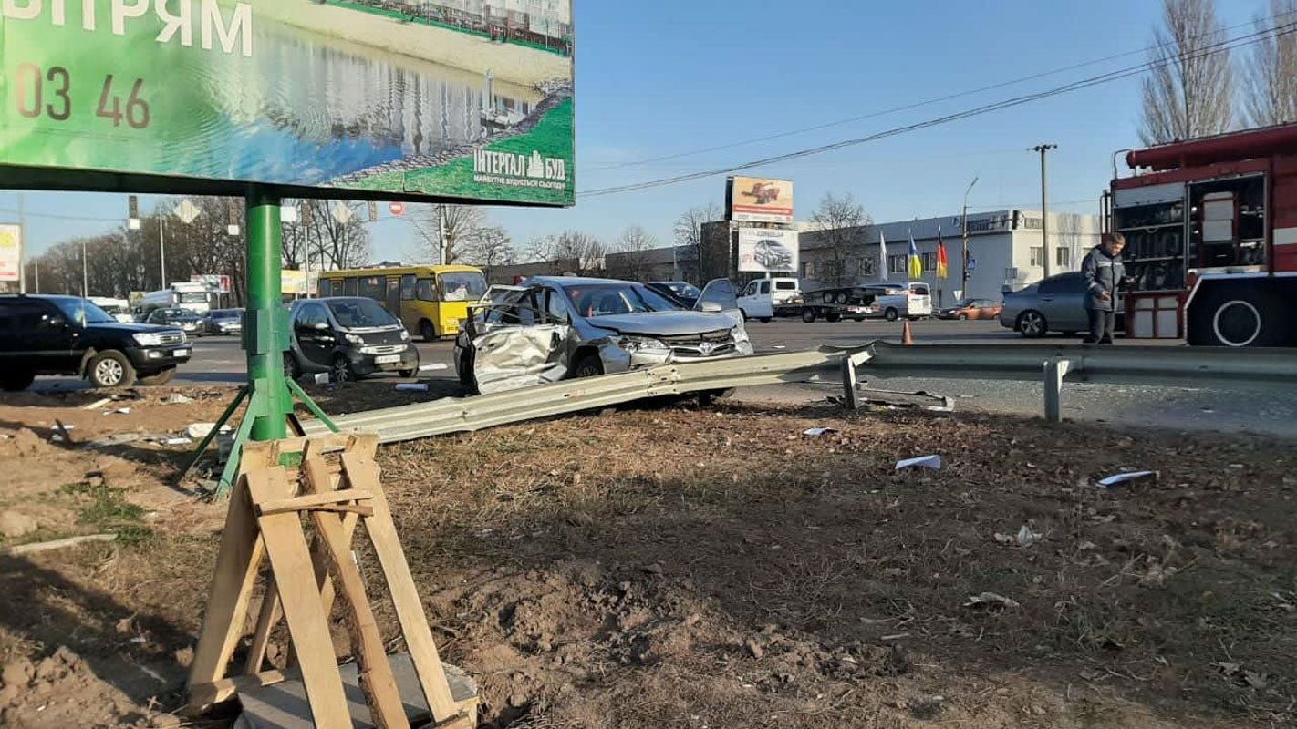 В ДТП пострадали 4 человека