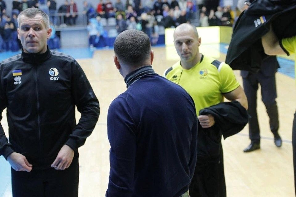 За что наказали БК «Днепр» 4