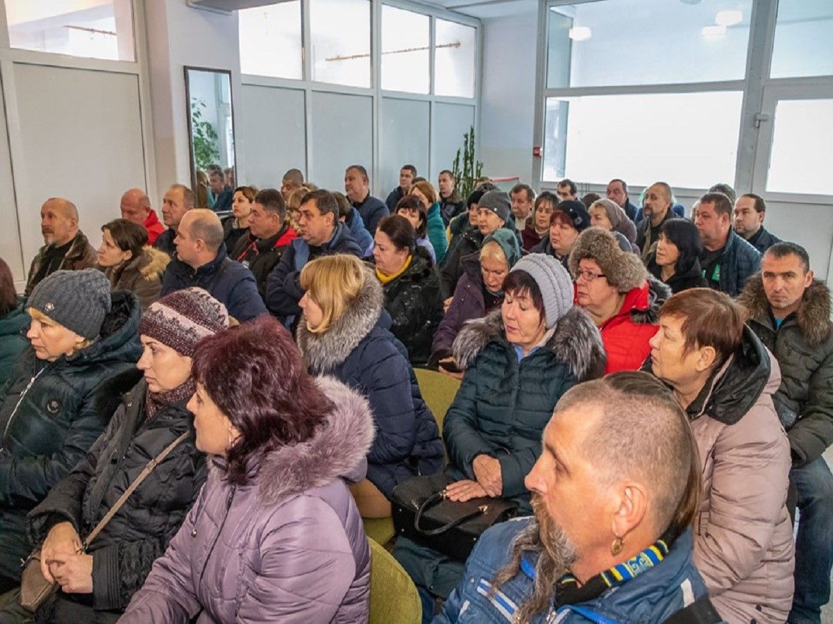 На встречу с народным депутатом пришли жители Обуховки
