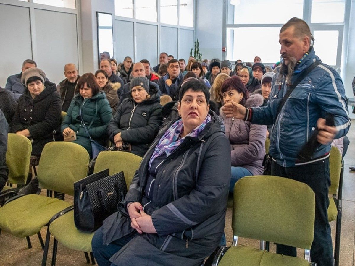 Люди говорили о проблемах своего поселка