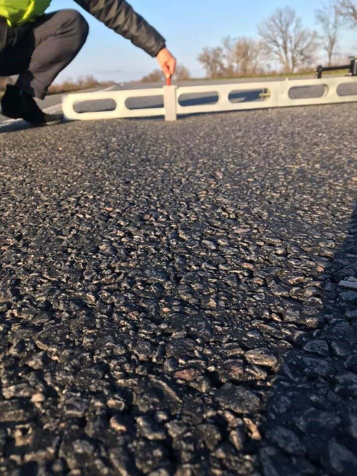 Почему разрушается отремонтированная трасса Днепр-Запорожье 8