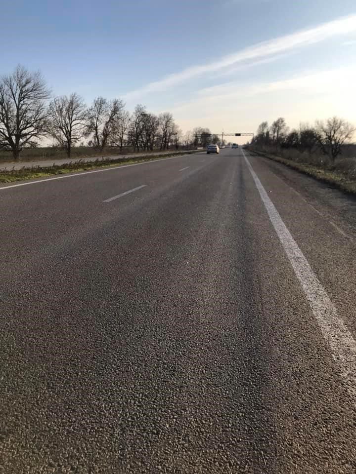 На дороге видны наплывы