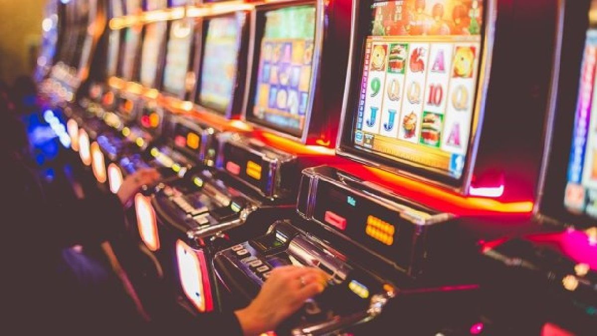 Как связаны закрытие лотерей и провальное голосование в Верховной Раде за легализацию игорного бизнеса в Украине