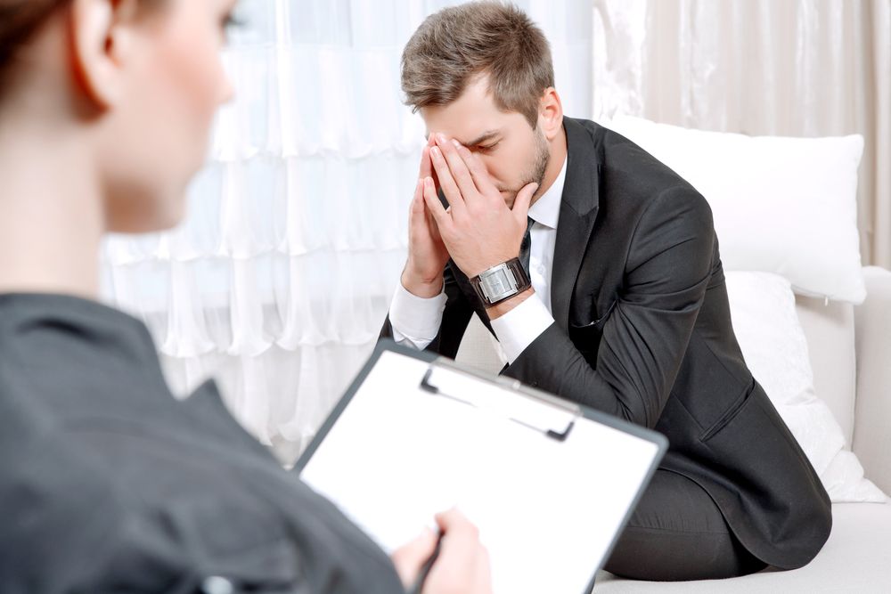 Не стоит забивать то. что гложет в дальний угол сознания. Лучше обратиться к психологу