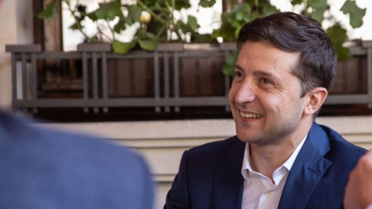 Как украинцы относятся к Зеленскому и за кого готовы голосовать на выборах: опрос Рейтинга