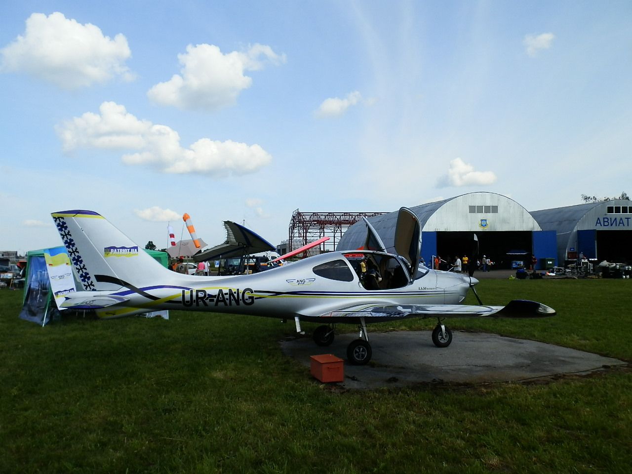 Бизнесмен из Днепра Дмитрий Томчук придумал как бороться с бездорожьем и пробками 4