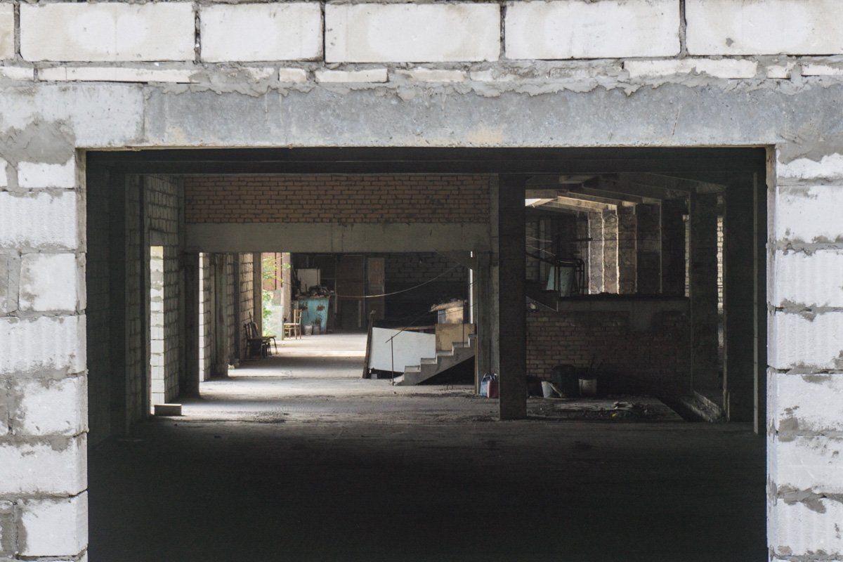 За сколько в Днепре продают Дом торговли на Слобожанском проспекте 2