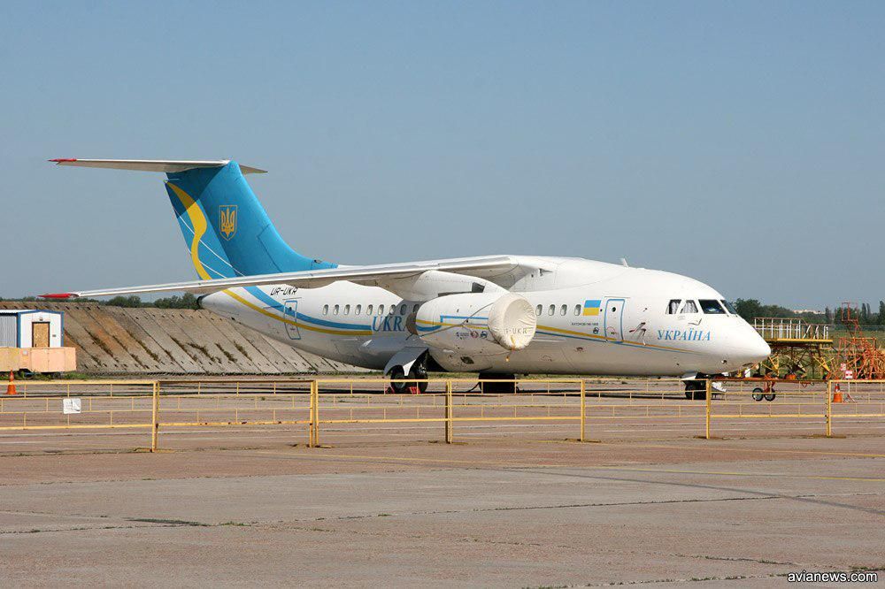 Для передвижения по Украине, Владимир Зеленский в основном использует Ан-148-100В